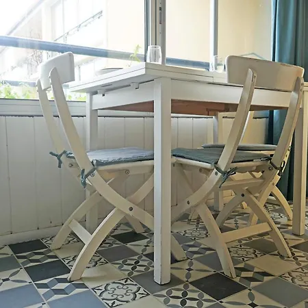 With Sea View Ла-Сейн-сюр-Мер